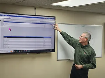 John Appel leading a MAPCON training class.