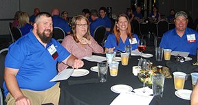 Image: MUG attendees at dinner